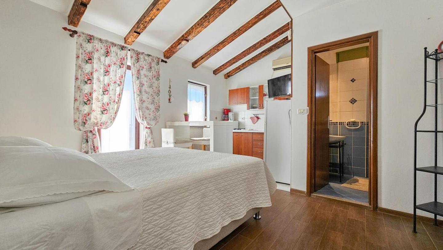 Marinela Novigrad Istria